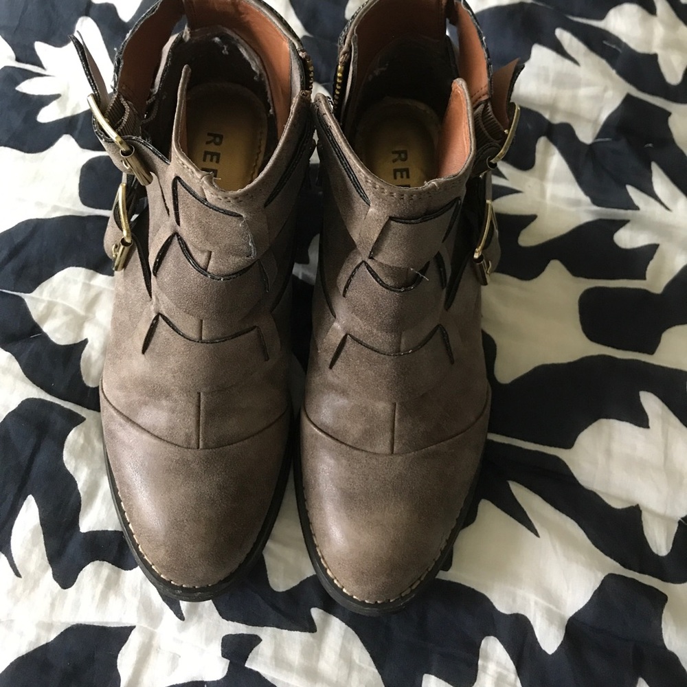 Report booties - Picture 3 of 4